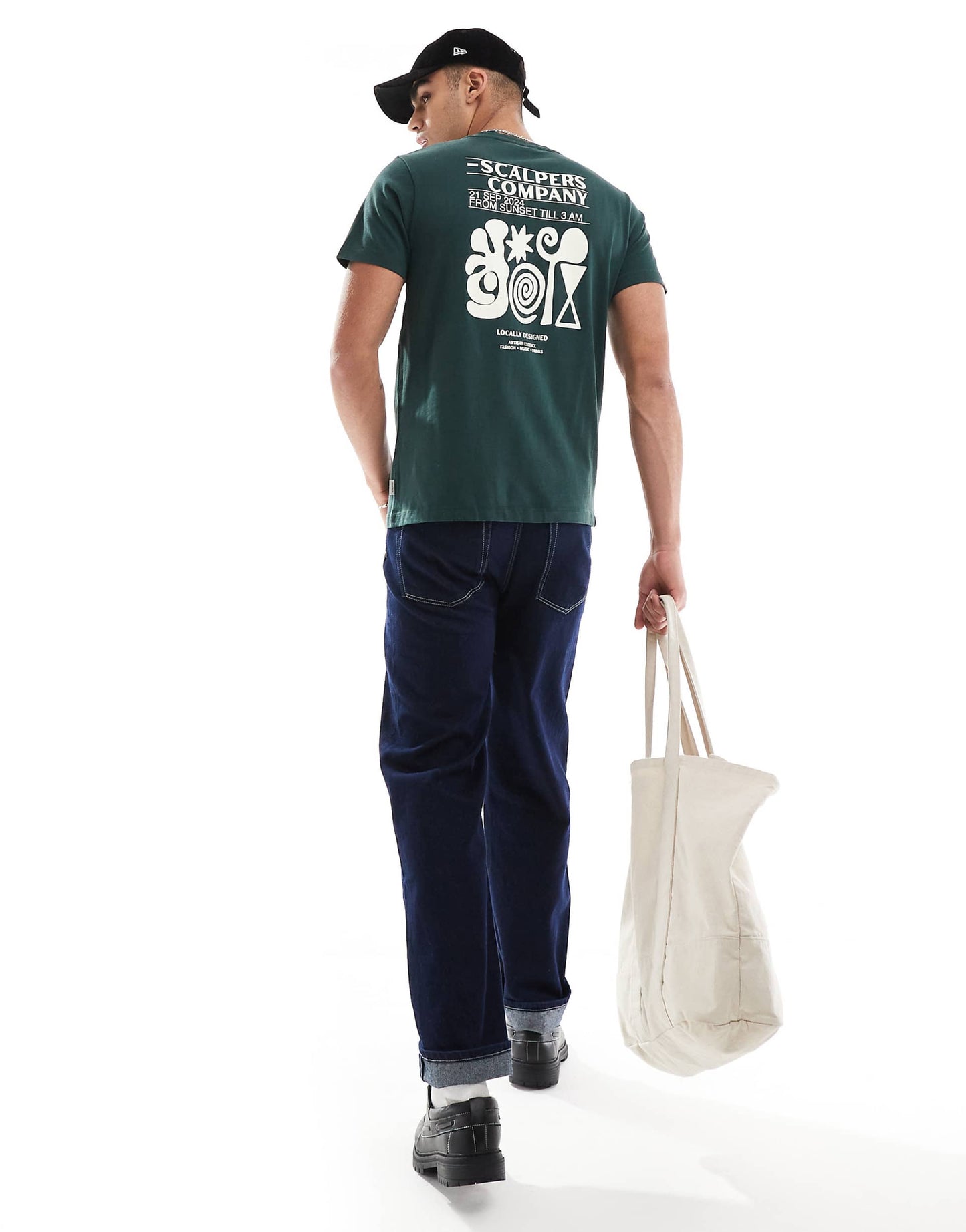 Local Tee In Darkgreen