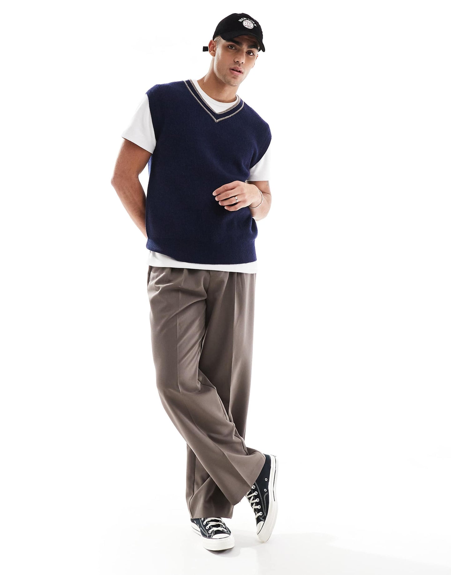 Icon Austen Vest In Navy