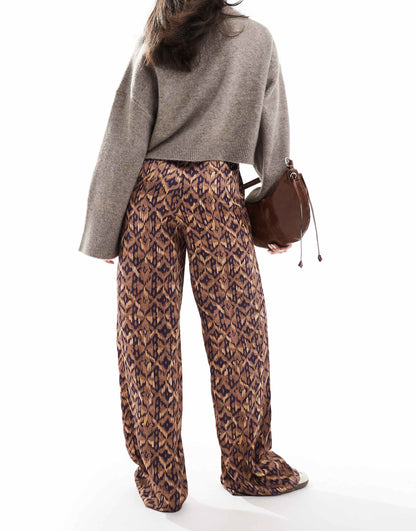 Pant In Camel