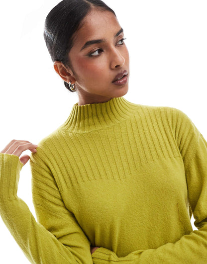 Joy Perkins Scallop Jumper In Lime