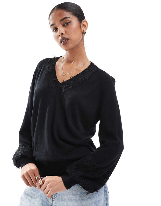 Lara Jumper In Black