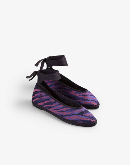Fabric Tap Slipper In Purple