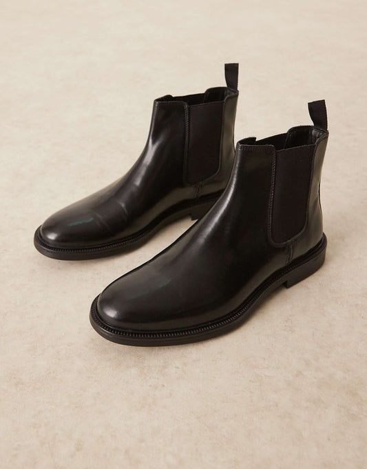 Chelsea Boots