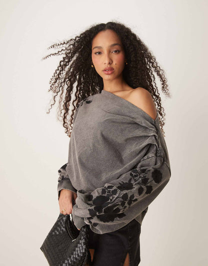 Off The Shoulder Sweat With Embroidery