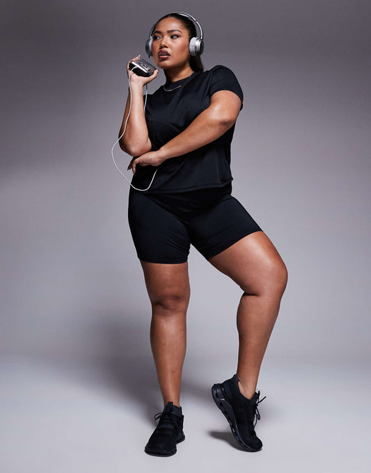 Curve Icon 5 Inch Quick Dry Legging Short With Zip Phone Pocket