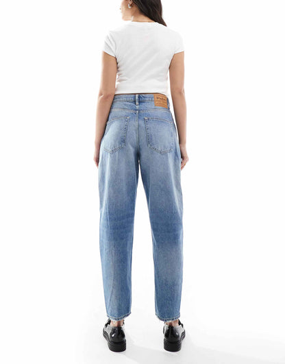 Barrel Leg Tapered Jeans Light Blue Wash