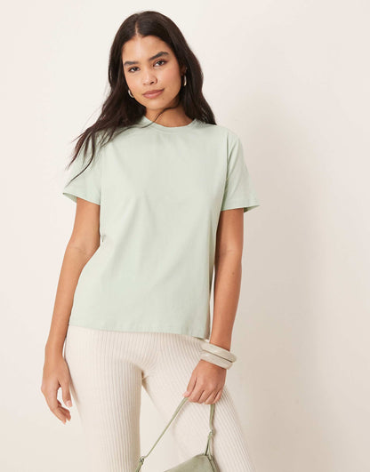 Oversized Boyfriend Fit T-Shirt