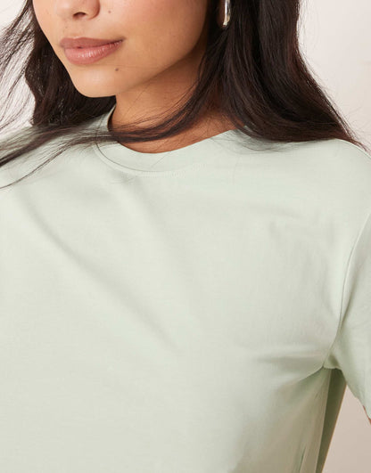 Oversized Boyfriend Fit T-Shirt