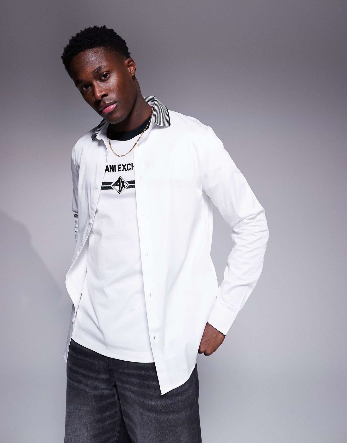 Shirt With Contrast Stripe Collar