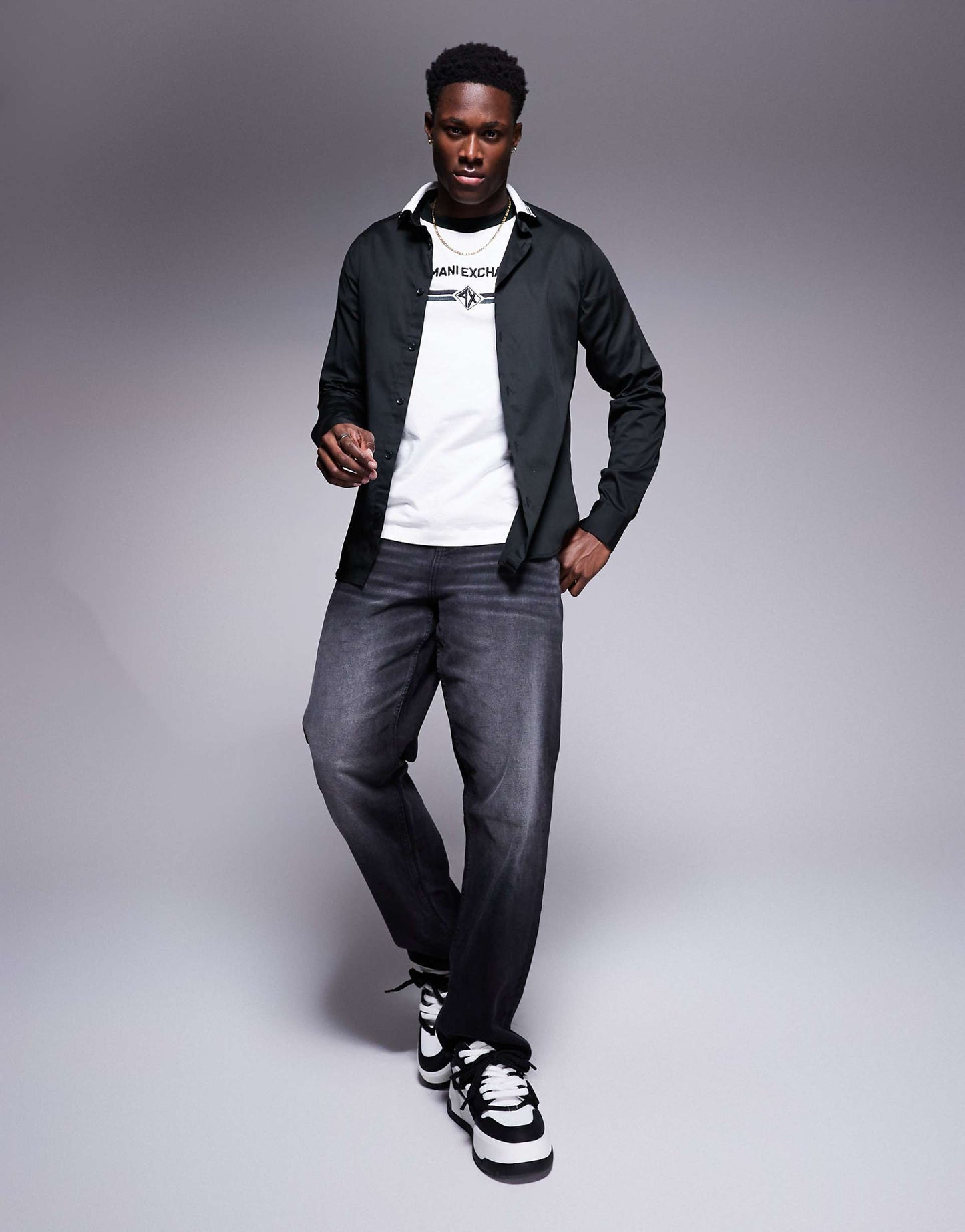 Shirt With Contrast Stripe Collar