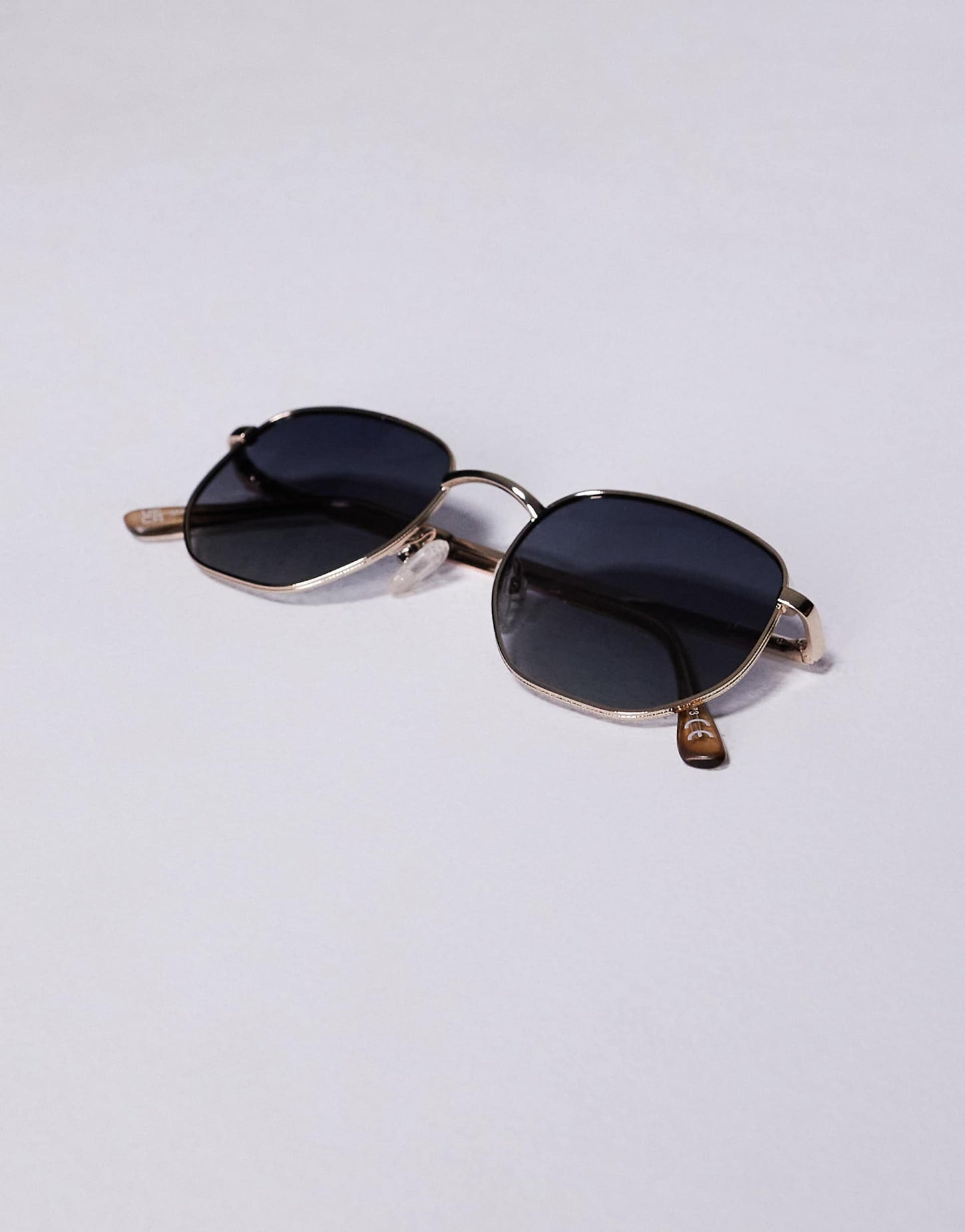 Metal Hexagon Sunglasses With Polarised Lens