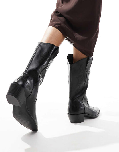 Faux Leather Topstitched Western Boots