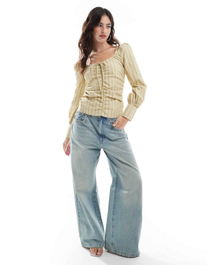 Gathered-Front Top