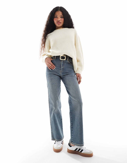 Petite Moxy Straight Leg Jeans