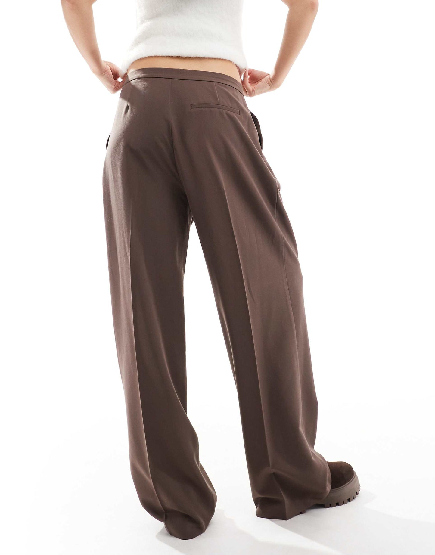 Pleated Wide Leg Tailored Trouser