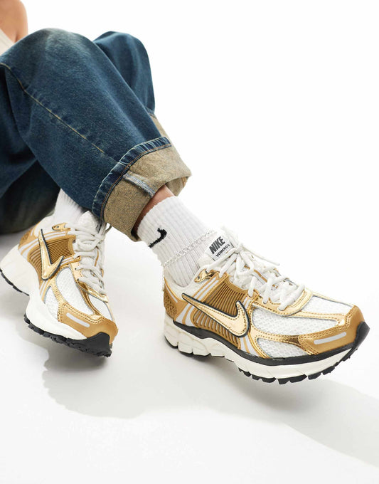 Zoom Vomero 5 Trainers