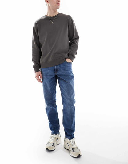 Stretch Tapered Jeans