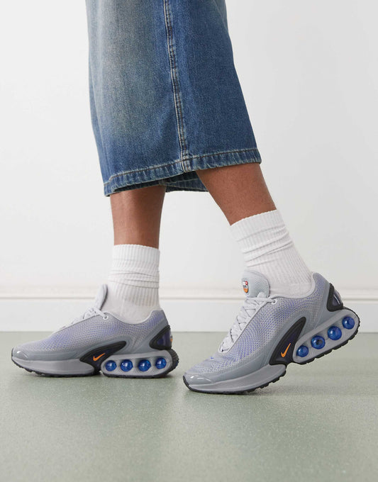 Air Max Dn Trainers