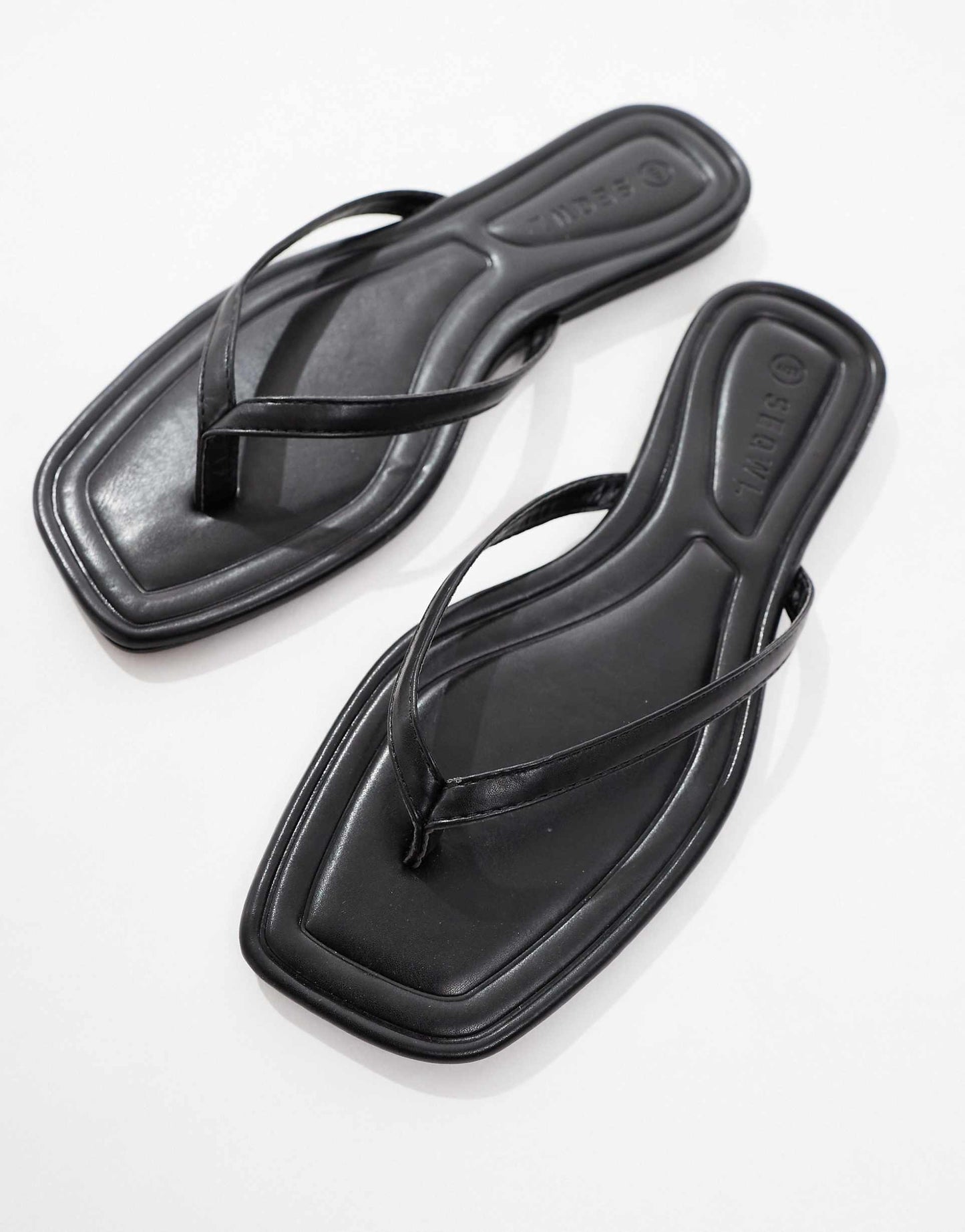 Rooney Thong Sandals