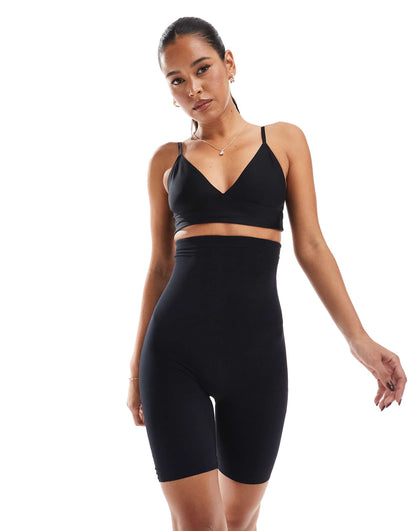 Classic Control Hi Waisted Short Black