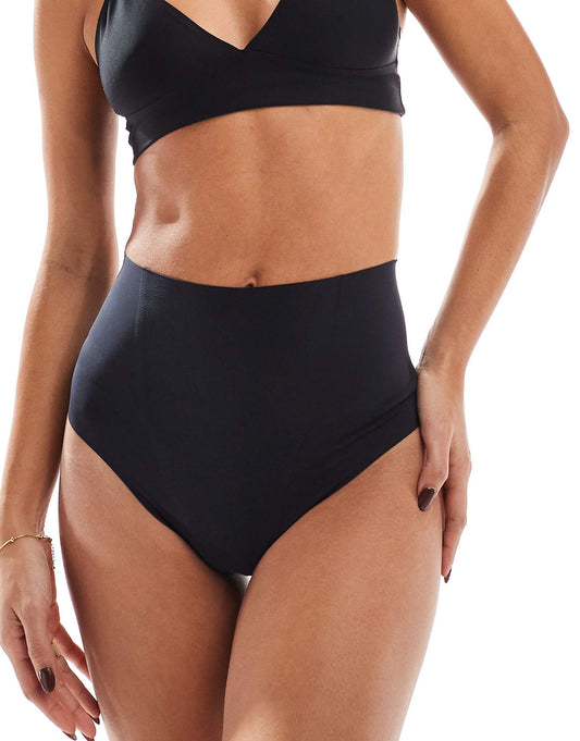 Zoned Smoothing Thong Black