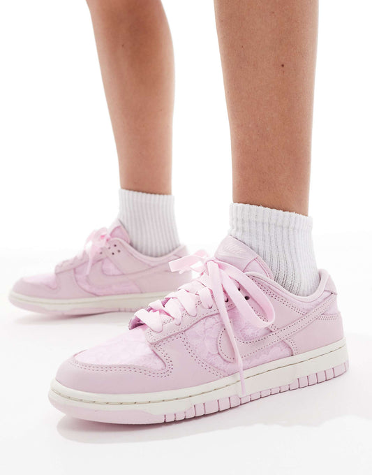 Dunk Low Retro Se Trainers