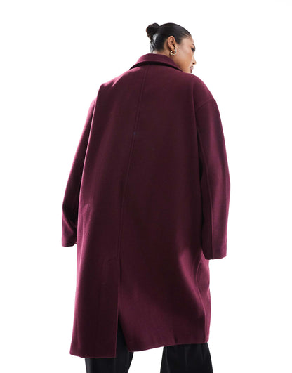 Curve Chuck On Formal Coat