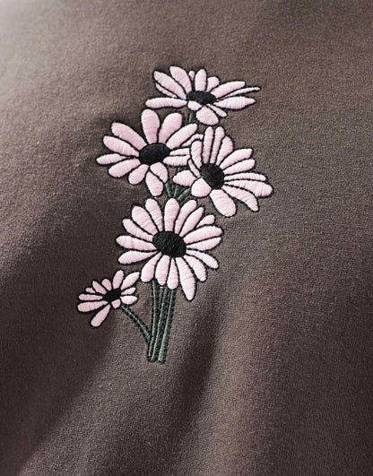 Oversized Sweat With Daisy Embroidery