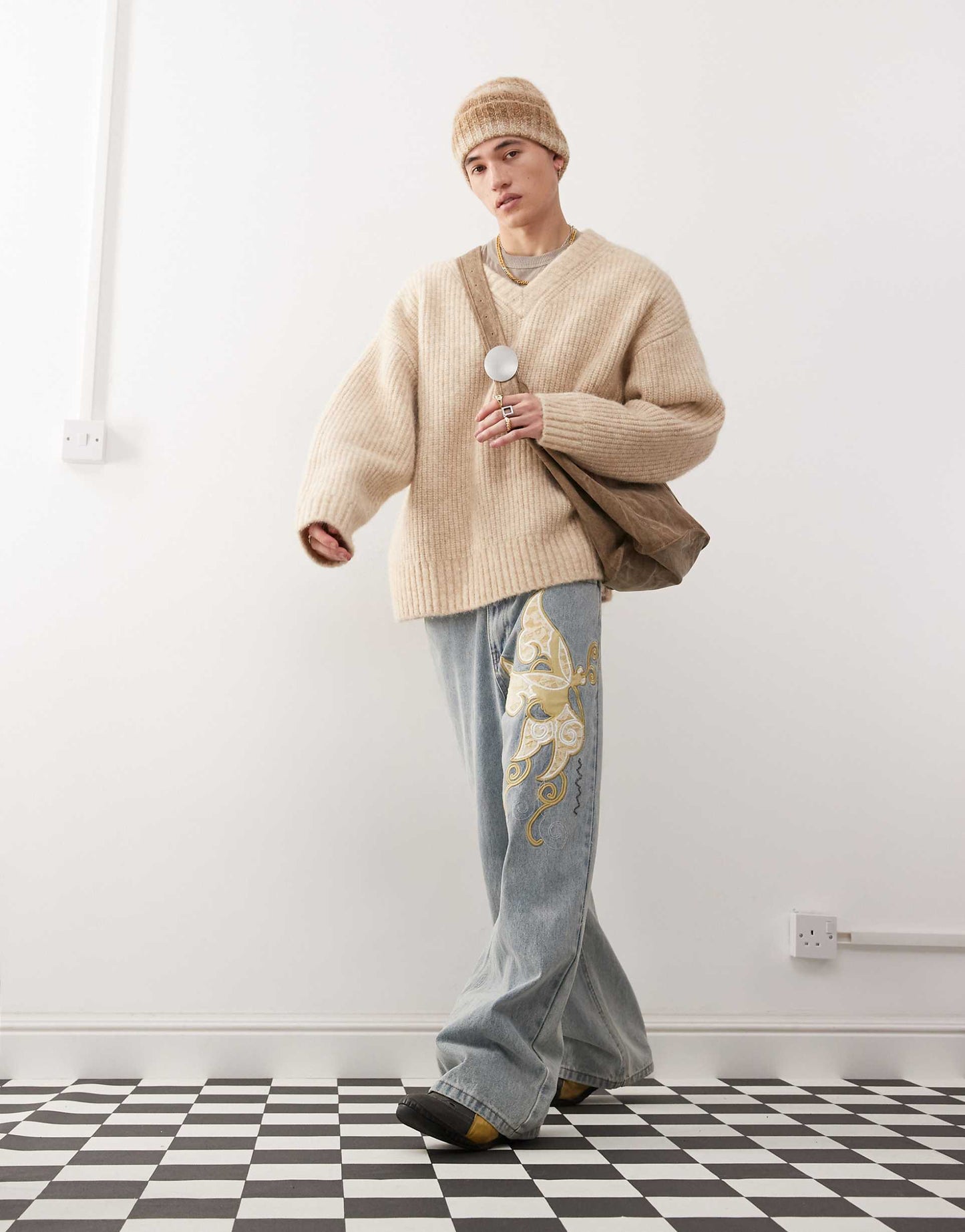 Riley Wool Blend Chunky Knit V Neck Jumper