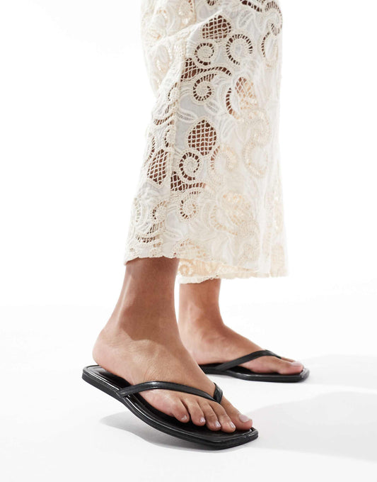 Rooney Wide Fit Thong Sandals