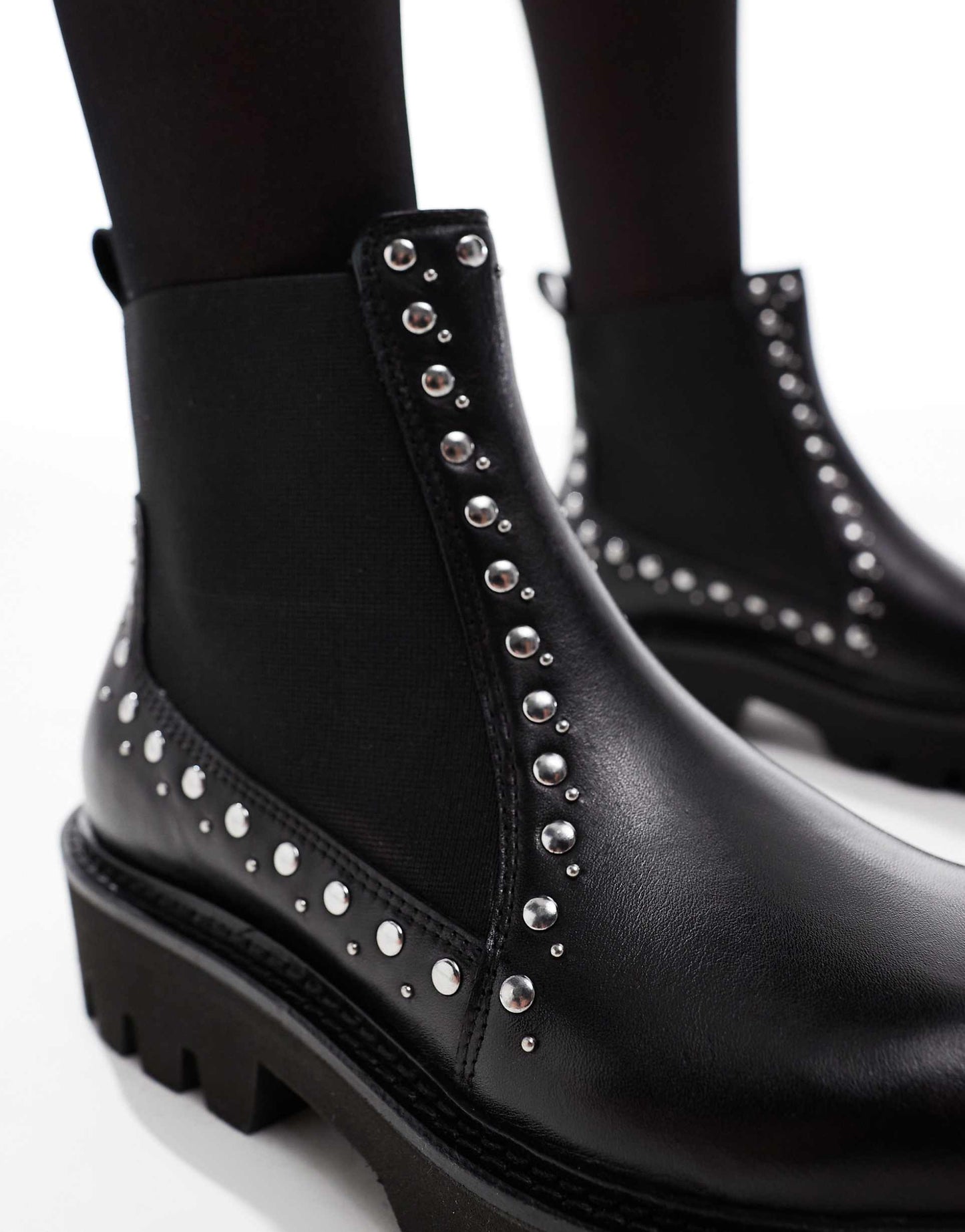 Prior' High Ankle  Chelsae Leather Boots