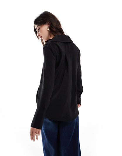 Collar Detail Long Sleeve V-Neck Relaxed Shirt