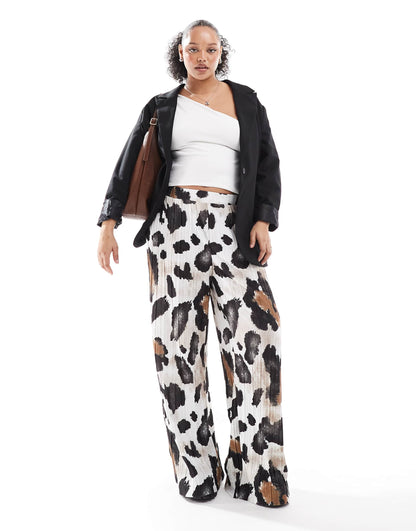 Curve Plisse Wide Leg Trousers