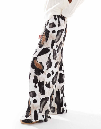 Petite Plisse Wide Leg Trousers