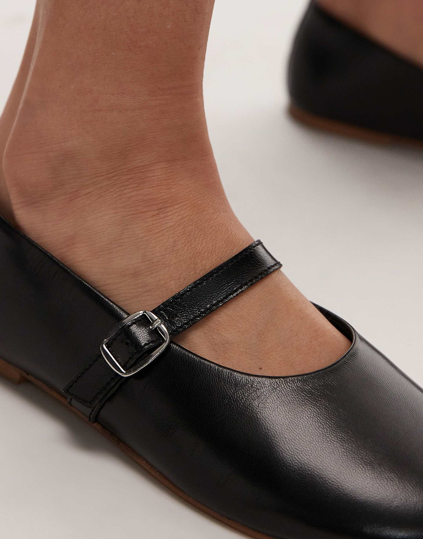 Ash Leather Ruched Ballet Flat Shoes With Buckle