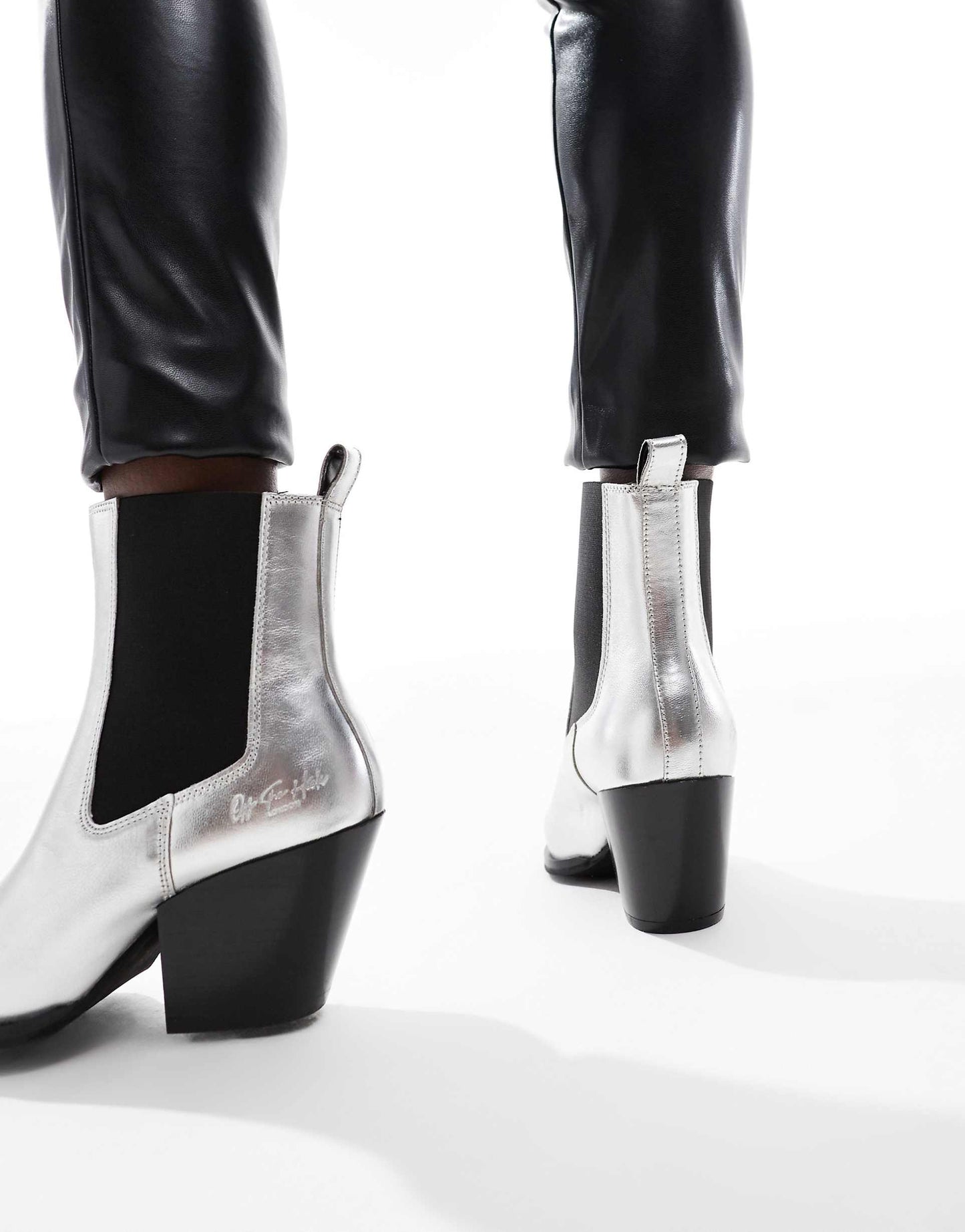 Marlow' Block Heel Western Ankle Leather Boots