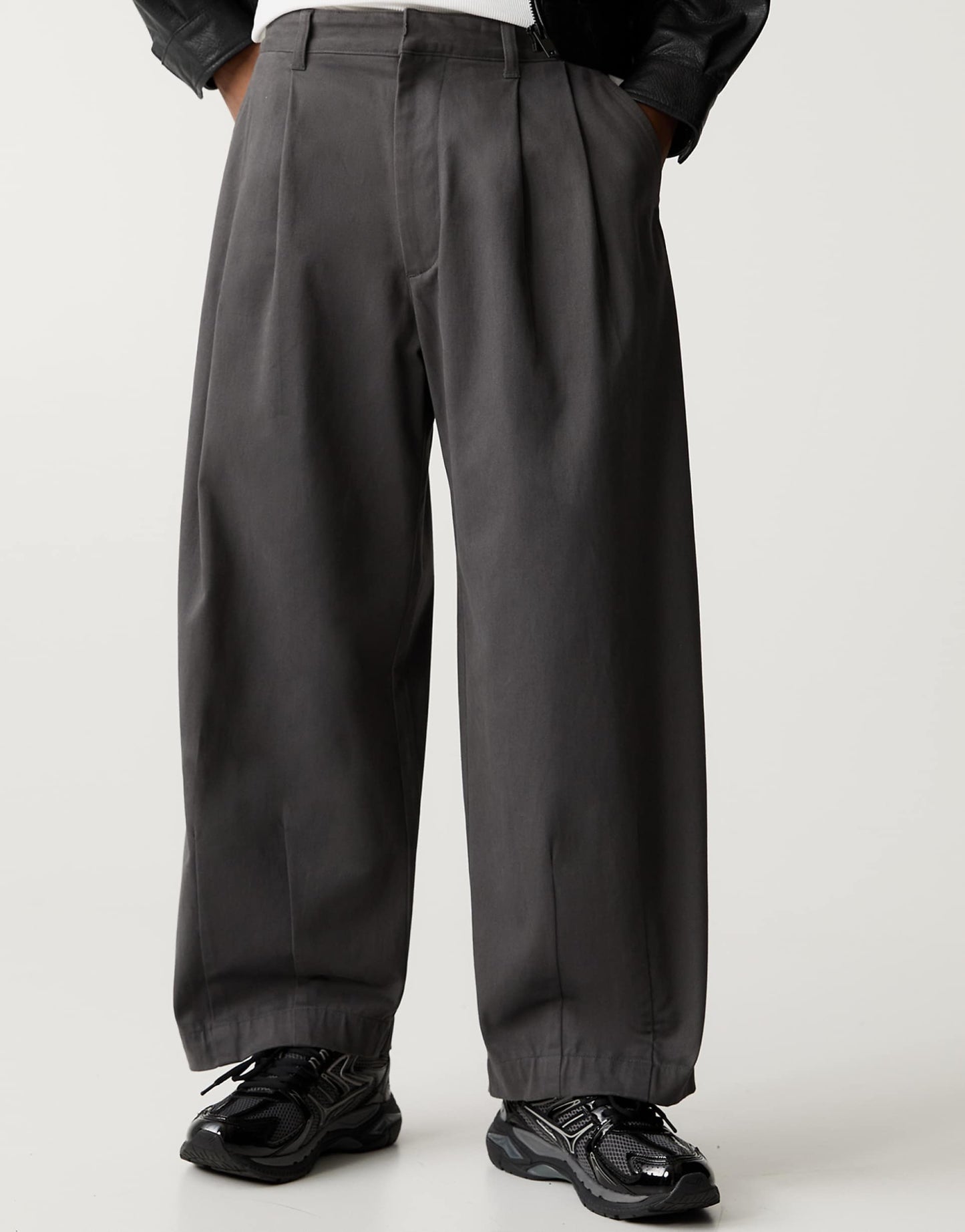 Wide Leg Chino Trouser