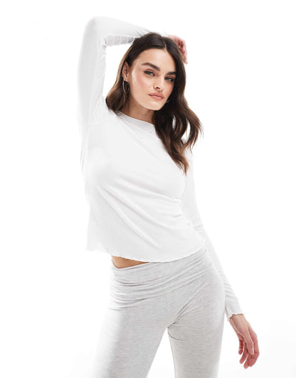 Long Sleeve T-Shirt With Lettuce Hem