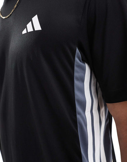 Training Essentials 3 Stripe T-Shirt