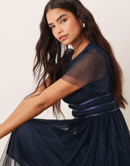 Keyhole Detail Bridesmaid Midaxi Dress