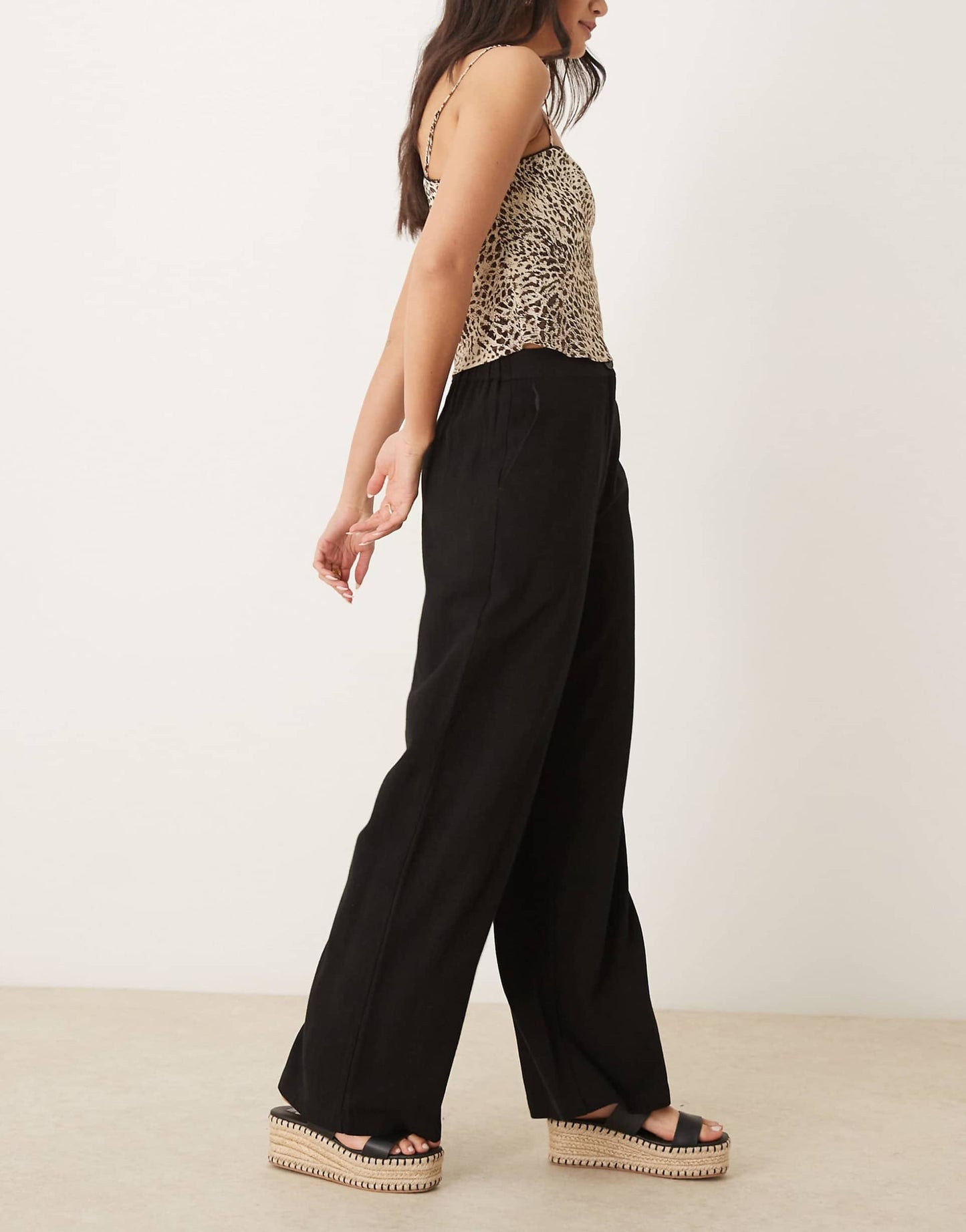 Relaxed Straight Leg Trousers With Linen