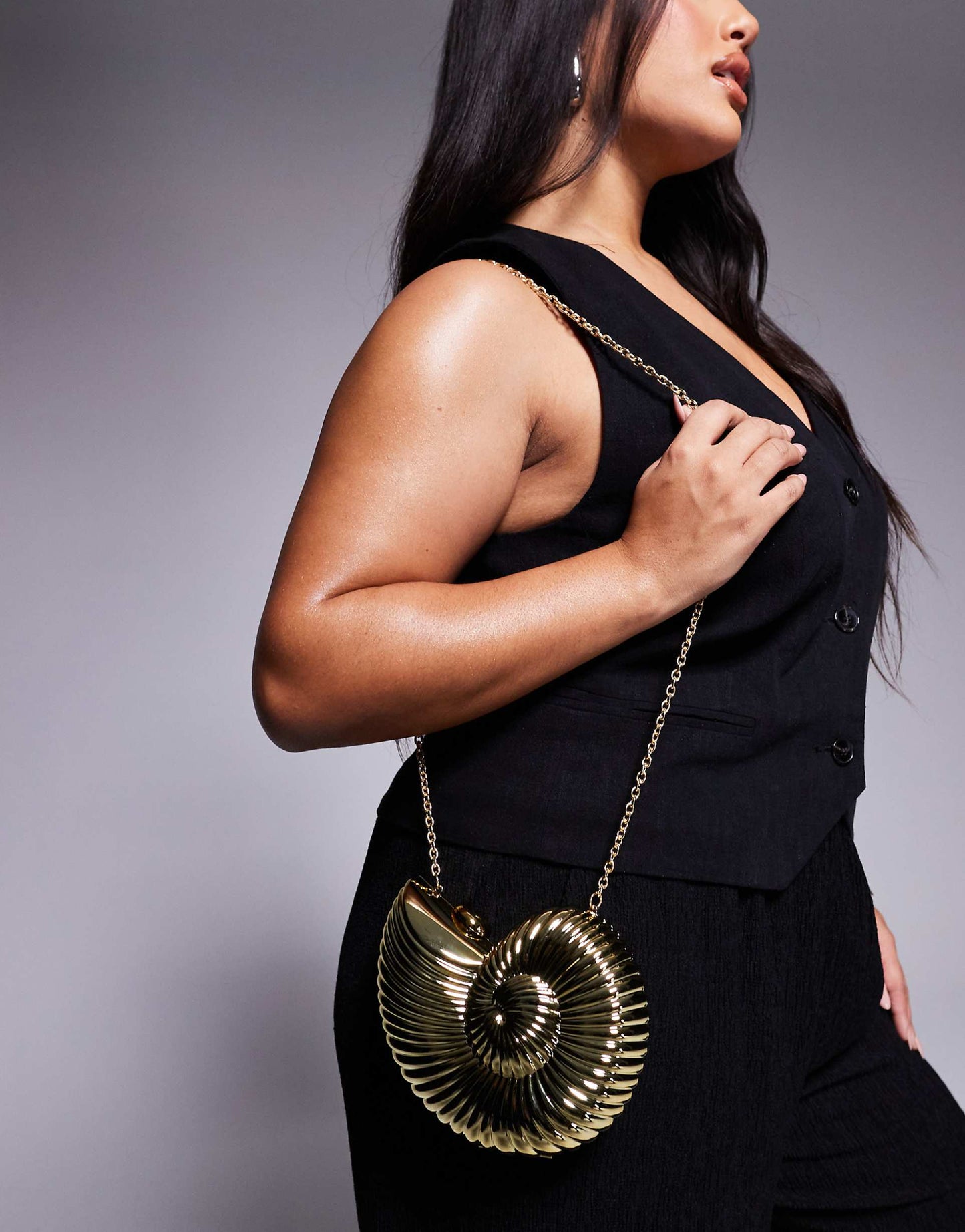 Round Ammonite Shell Clutch Bag With Crossbody Chain Strap