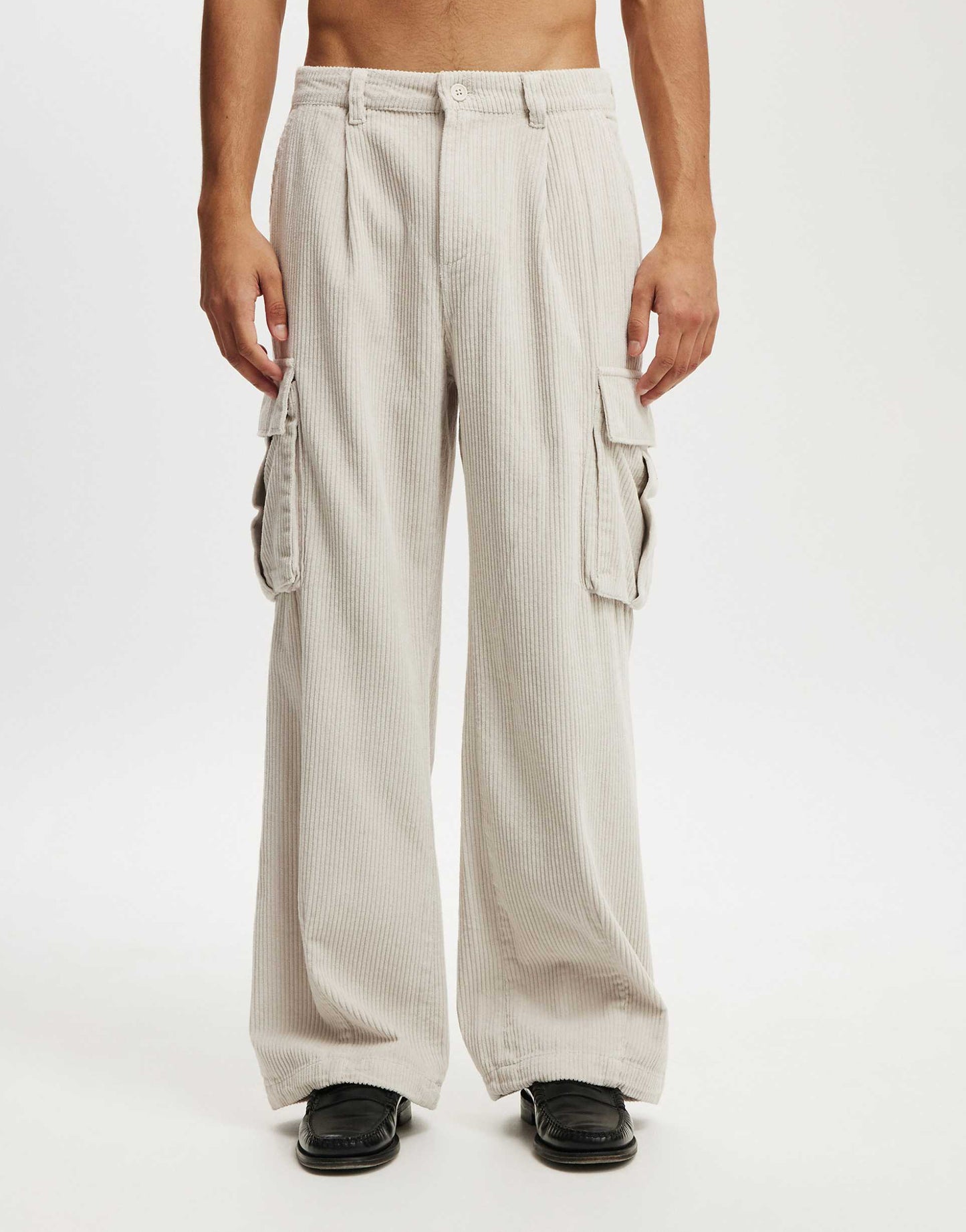 Baggy Pleat Cargo Pant