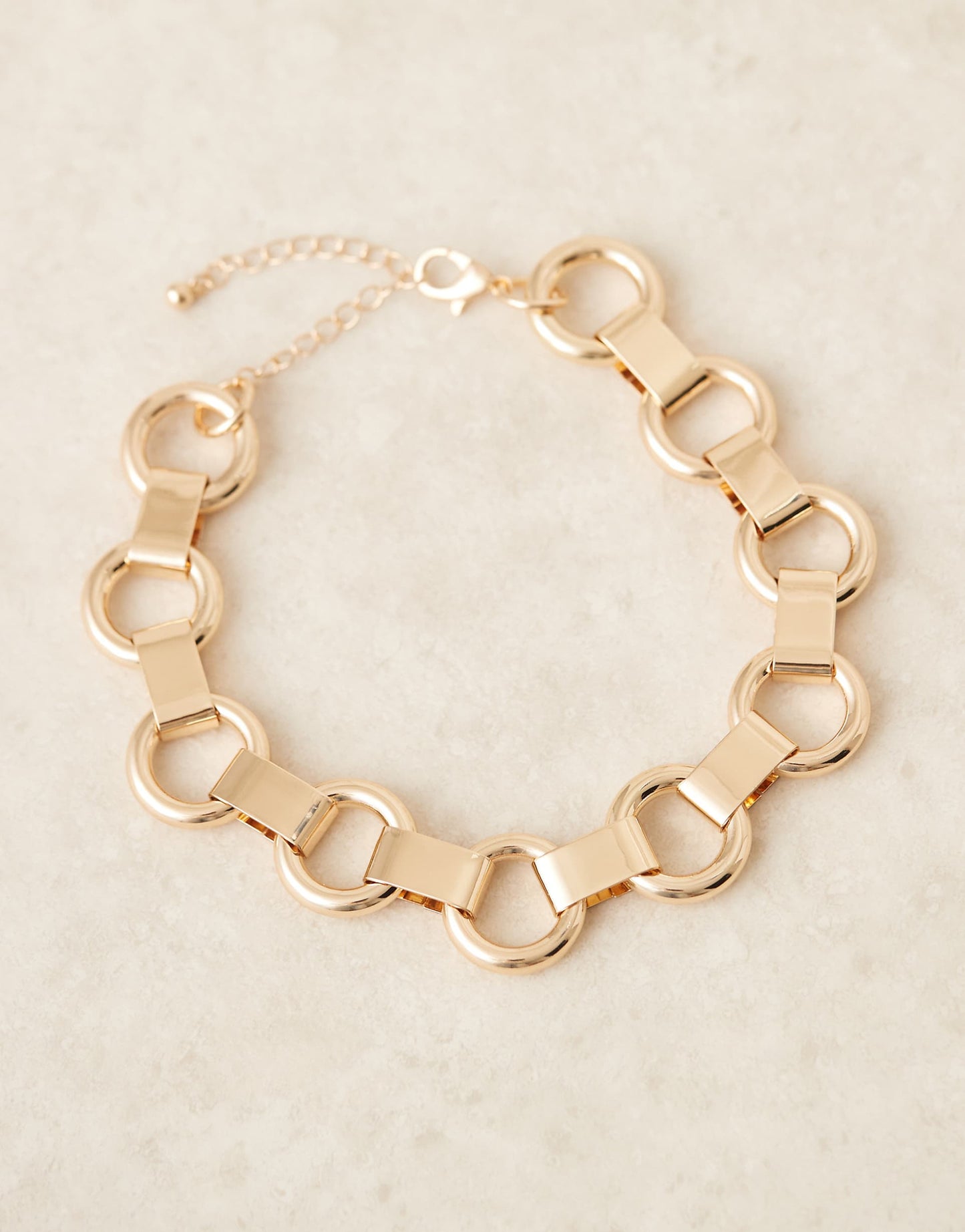 Choker Necklace With Chunky Ring Detail