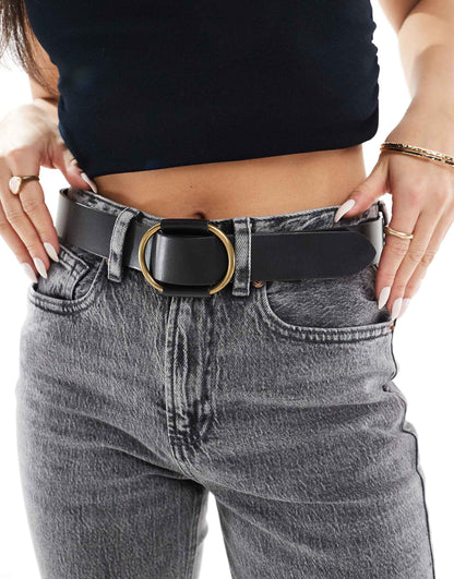 Leather Belt With Round Buckle