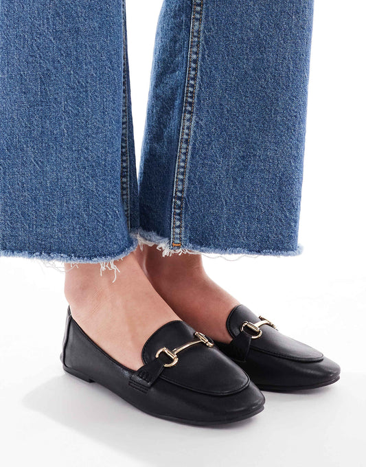 Nori Buckle Detail Loafer