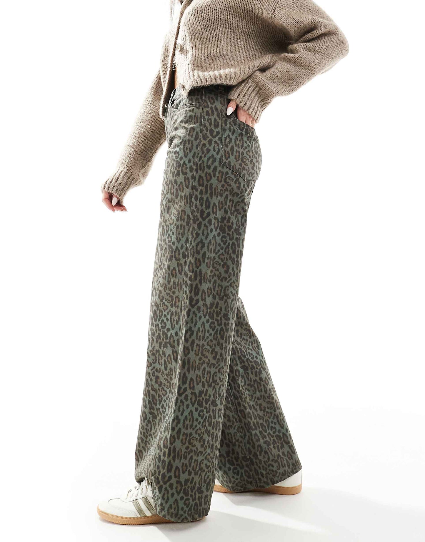 Extreme Wide Leg Jeans
