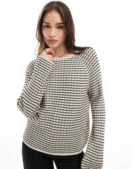 Relaxed Jumper With Wide Sleeves