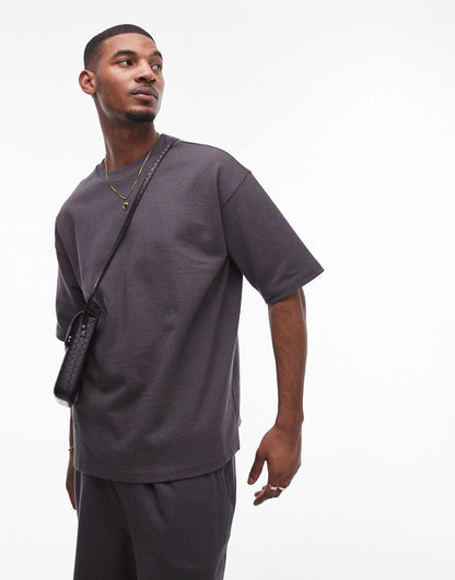 Oversized Fit Linen Blend Short