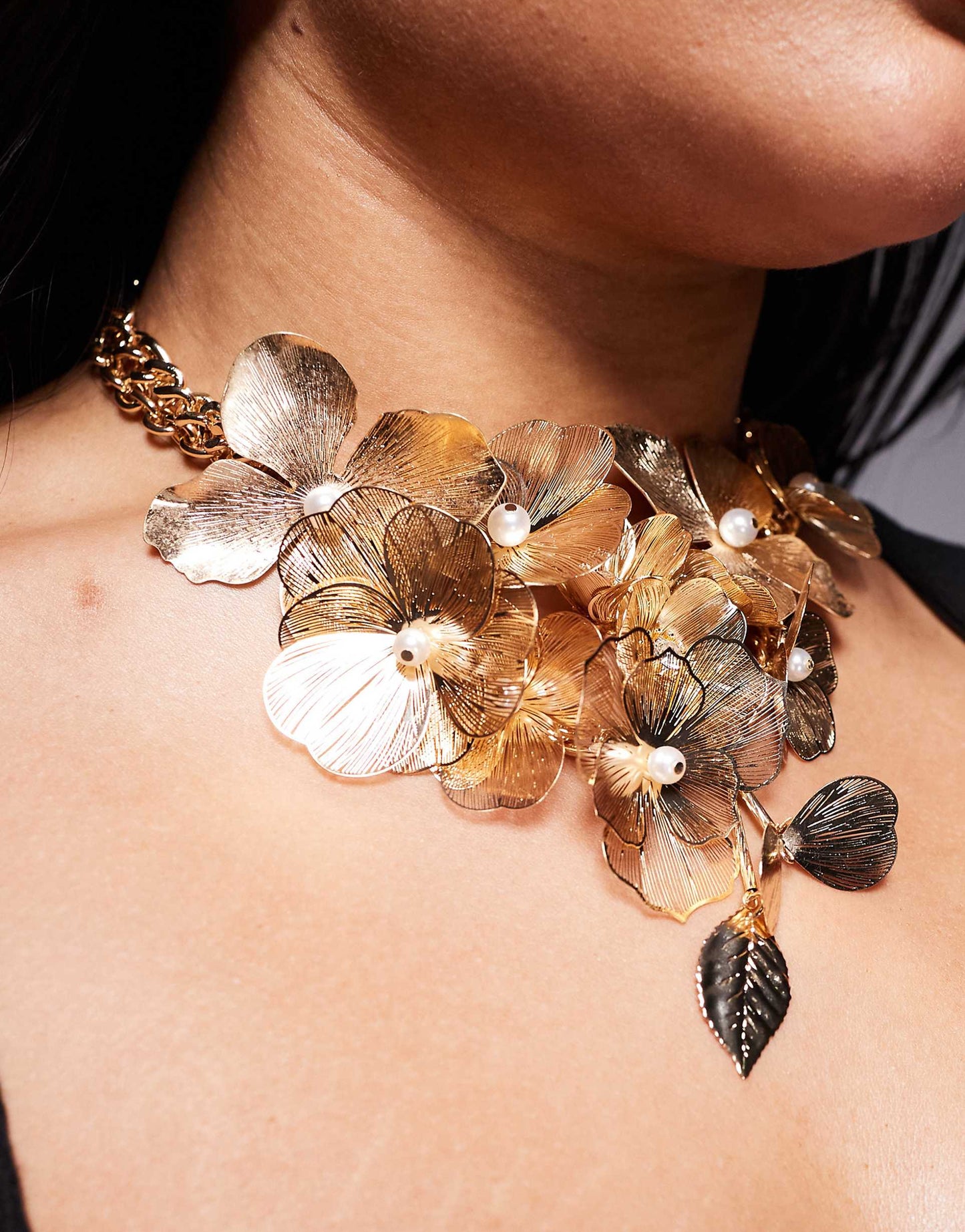 Curve Limited Edition Necklace With Multi Wire Floral Detail